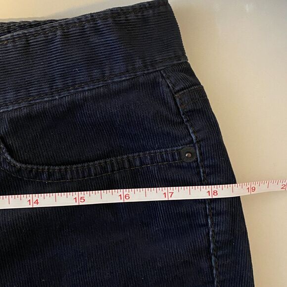 Eddie Bauer Women’s Blue Classic Fit Corduroy Boot Cut Pants Soft Durable Sz 6 - Picture 6 of 9